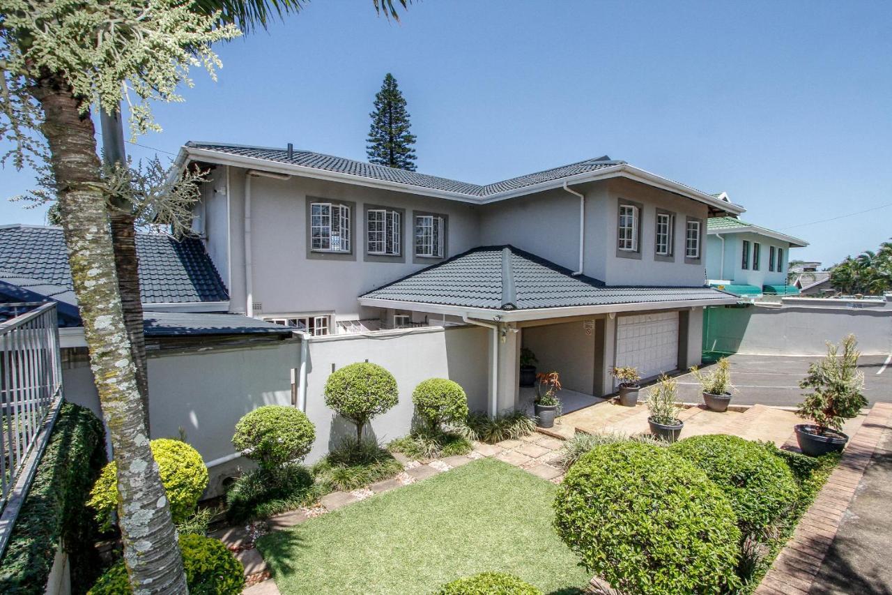 Blue Waves Lodge Umhlanga Exterior photo